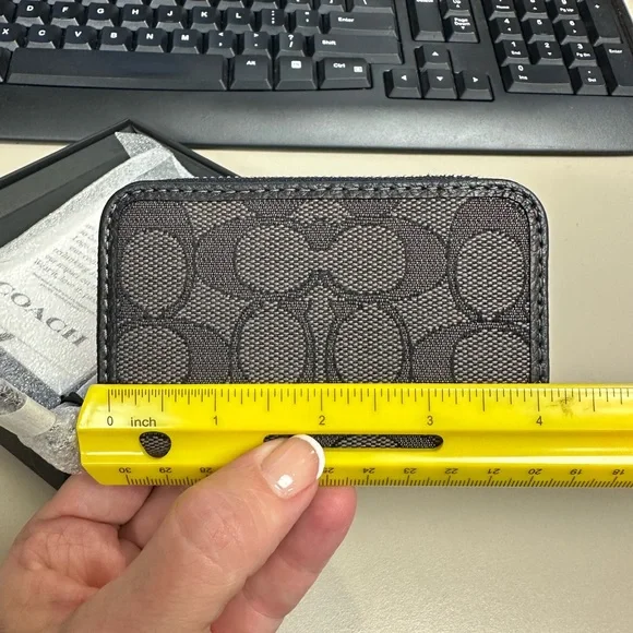 Coach Black and Gray Key Card Holder Signature Design - Picture 5 of 8